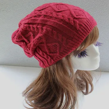 2021 Inverno Mulheres de chapéu de malha Twist Design Gorro de Mulheres de Outono Quente Tampa do Crânio Bonnet Femme Gorros Mujer Invierno Chapeu Novo