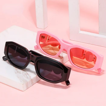Retro Praça Óculos de sol Para Mulheres do Vintage Pequeno Quadro de Moda de Luxo Designer de Óculos de Sol UV400 Óculos de Tendências Produtos 2